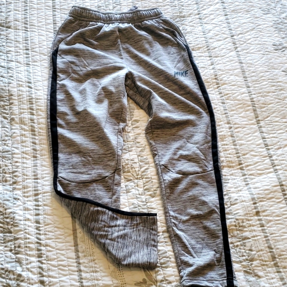 {Nike} sweats
